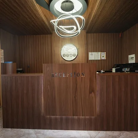 глобал палас Хотел